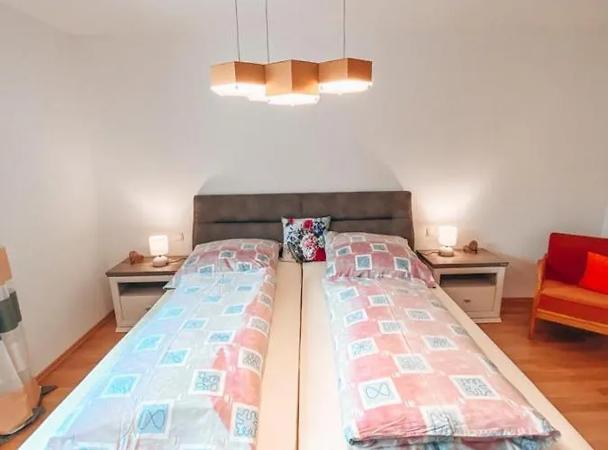 Hotel Gruentenblick 3*